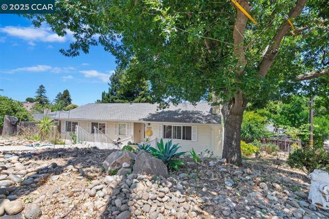 Martinez, CA 94553,3355 Glendora Dr