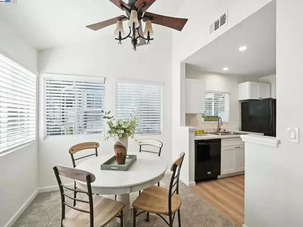 Pleasanton, CA 94588,7635 Canyon Meadow Cir