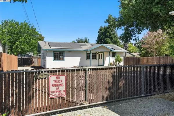 Concord, CA 94519,3417 Wren Ave