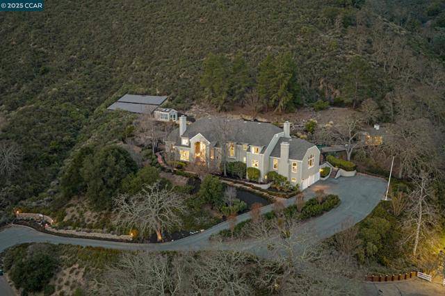 Diablo, CA,2420 Diablo Lakes Ln