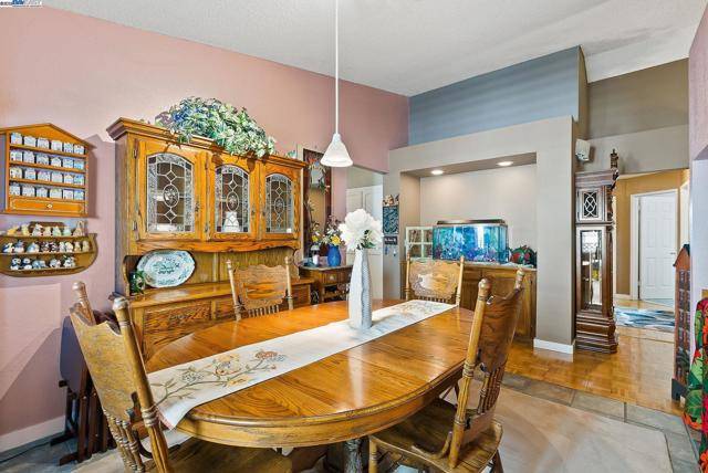 Discovery Bay, CA 94505,1995 Edgeview Way