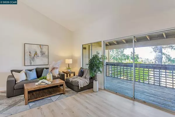 355 Parkview Ter, Vallejo, CA 94589