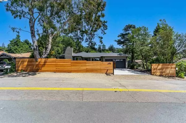 Oakland, CA 94611,6470 Ascot Dr