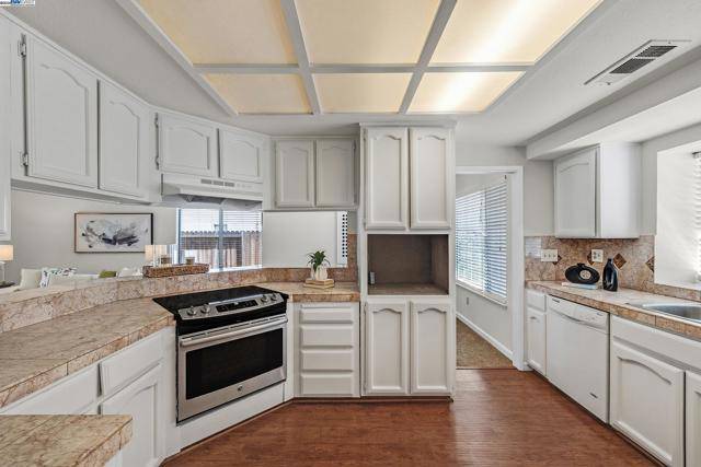 Tracy, CA 95376,1861 Ashland
