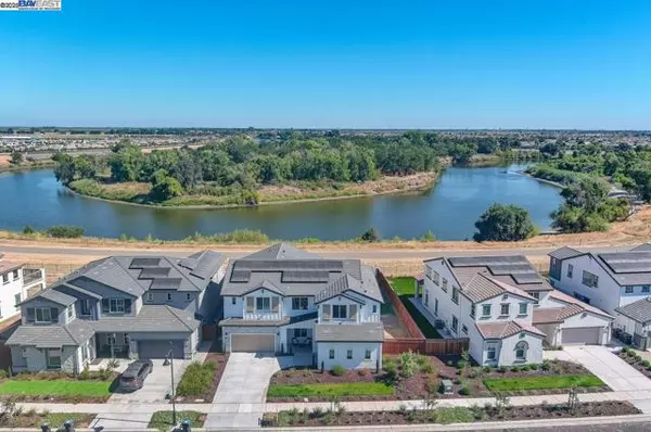Lathrop, CA 95330,713 River Bend Dr