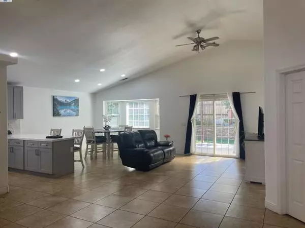 Stockton, CA 95206,3920 Deshler Ln