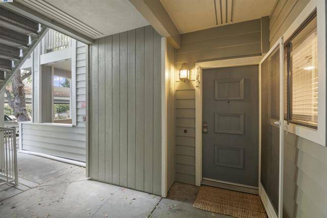 Fremont, CA 94536,36992 Meadowbrook Cmn