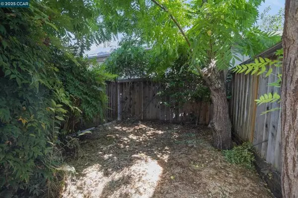 Martinez, CA 94553,227 Main St