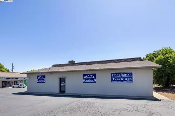 Pittsburg, CA 94565,4015 Railroad Avenue