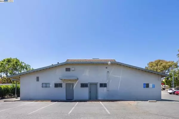 Pittsburg, CA 94565,4015 Railroad Avenue