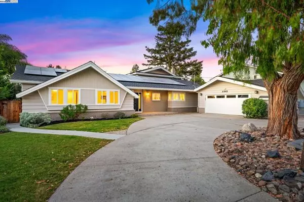 2242 Pleasant View Ln, Livermore, CA 94550