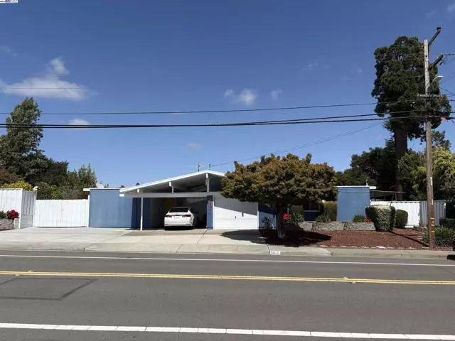 Castro Valley, CA 94552,5605 Greenridge Rd