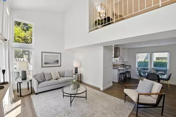 Pleasant Hill, CA 94523,102 Rolling Green Cir