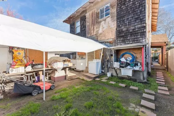 Berkeley, CA 94710,2220 7Th St