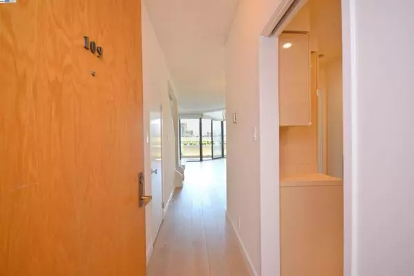 San Francisco, CA 94111,101 Lombard St