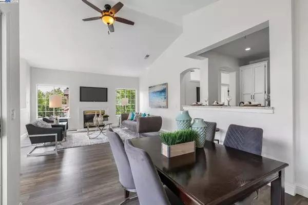 Pleasanton, CA 94588,5648 Belleza Dr