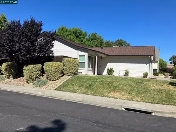 376 Bishop Dr, Vacaville, CA 95687