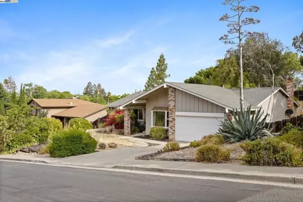 Concord, CA 94518,4321 Kingswood Dr