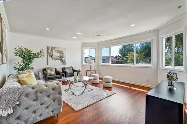 Newark, CA 94560,6009 Moores Ave