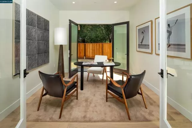 Napa, CA 94558,1015 Borrette Court