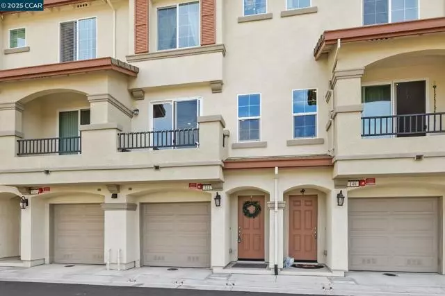 Martinez, CA 94553,144 Laurel Knoll Dr