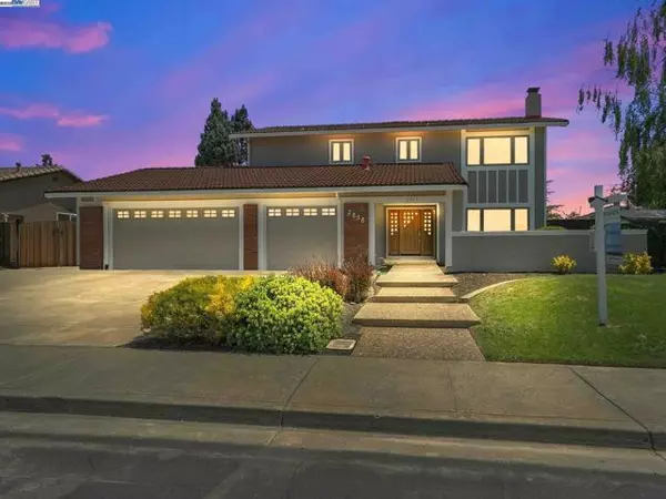 2858 Superior Dr, Livermore, CA 94550