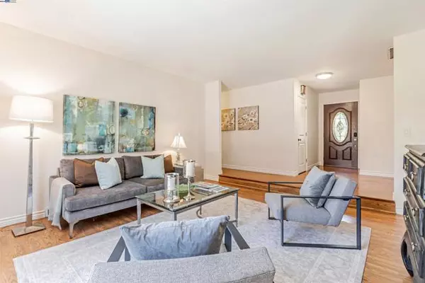 San Jose, CA 95120,6290 Lillian Way