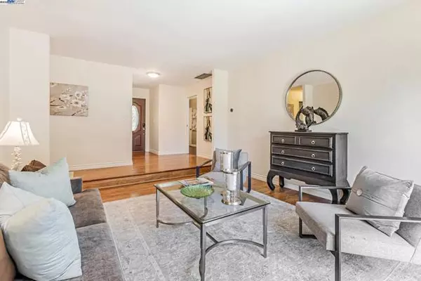San Jose, CA 95120,6290 Lillian Way
