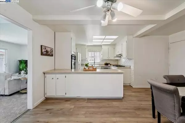 Fremont, CA 94536,35210 Santiago St