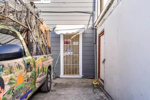 Oakland, CA 94601,812 Lisbon
