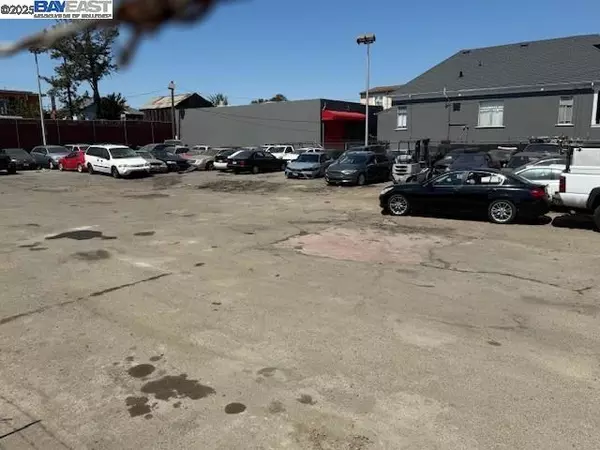 Alameda, CA 94501,1825 Park St