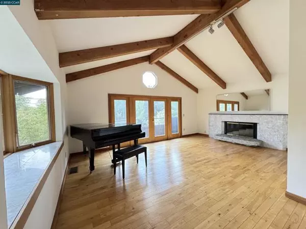 Lafayette, CA 94549,1139 Sierra Vista Way