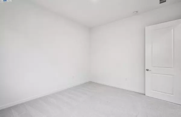 Lathrop, CA 95330,17618 Brightwood Avenue
