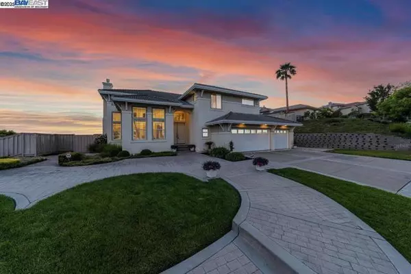 48912 Crown Ridge Cmn, Fremont, CA 94539