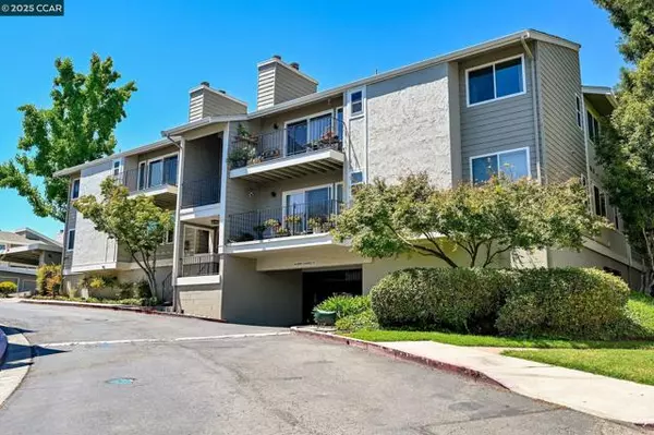 1077 Wesley Ct, Walnut Creek, CA 94597