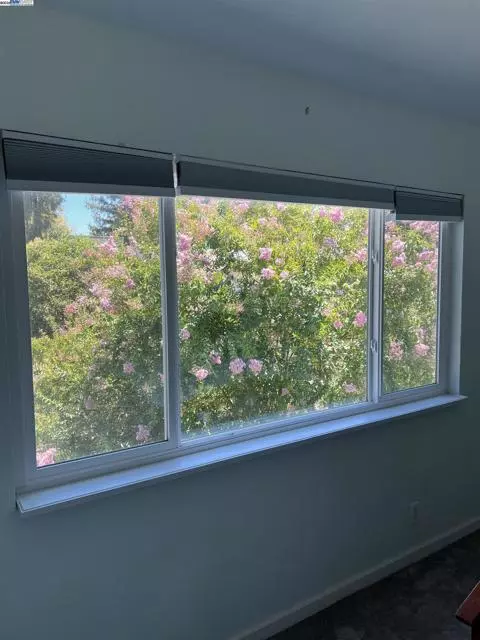 Walnut Creek, CA 94597,2712 Oak Rd