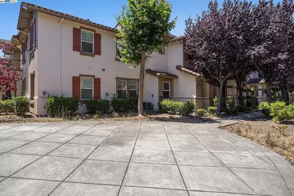 San Pablo, CA 94806,117 Carmel St