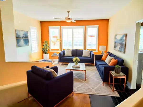 CA 91355,24350 Lorenzo Ln
