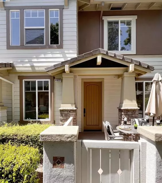 Fremont, CA 94539,49031 Woodgrove Cmn