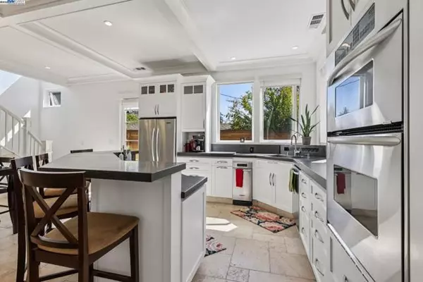 Martinez, CA 94553,1333 Warren St