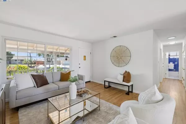 Hayward, CA 94545,2435 Catalpa Way