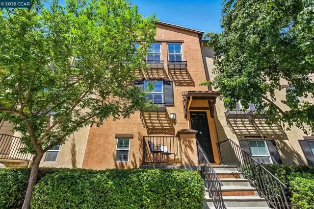 Walnut Creek, CA 94597,13 Oak Treat Ct