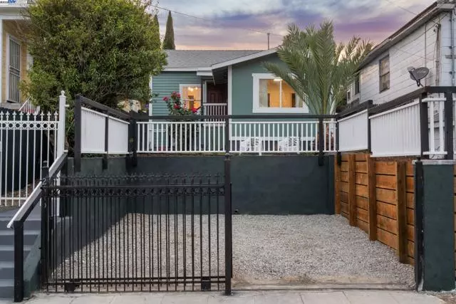 Oakland, CA 94601,2449 26TH AVENUE