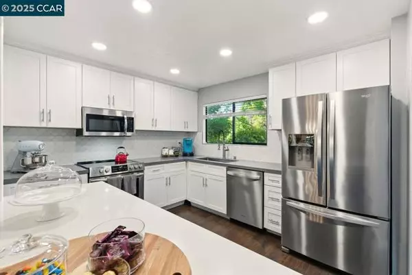 223 Via Pinada Ln, Martinez, CA 94553