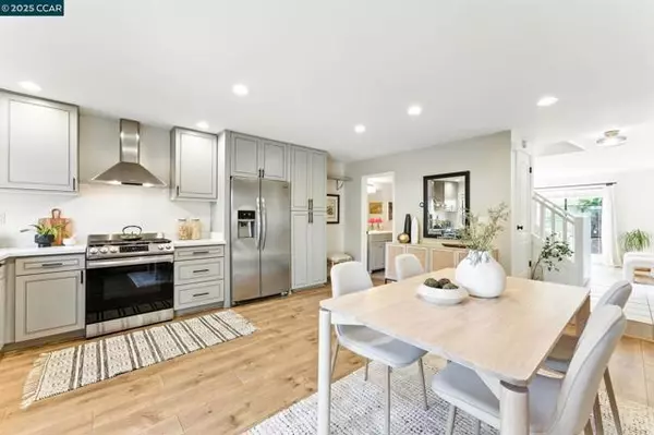 1660 San Luis Rd, Walnut Creek, CA 94595