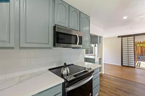 Pleasant Hill, CA 94523,10 Maureen Ct