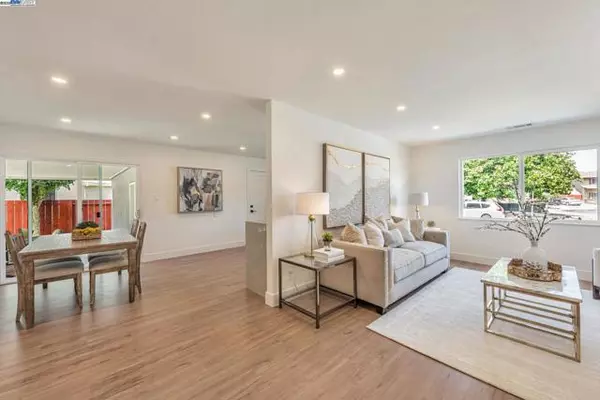 Fremont, CA 94538,39087 Yosemite Way