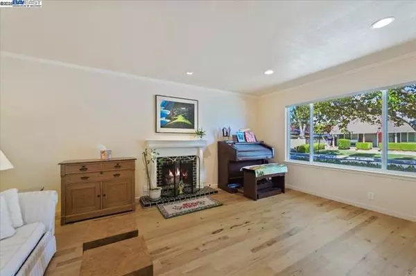 Pleasanton, CA 94566,1834 Brooktree Way