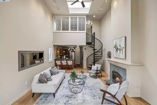 San Francisco, CA 94107,950 Harrison