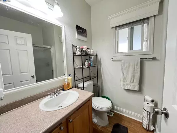 Hayward, CA 94544,29043 Windemere